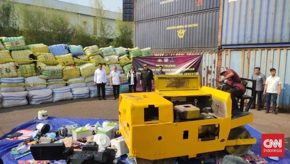 Satgas Impor Intai Puluhan Gudang yang Diduga Simpan Barang Ilegal