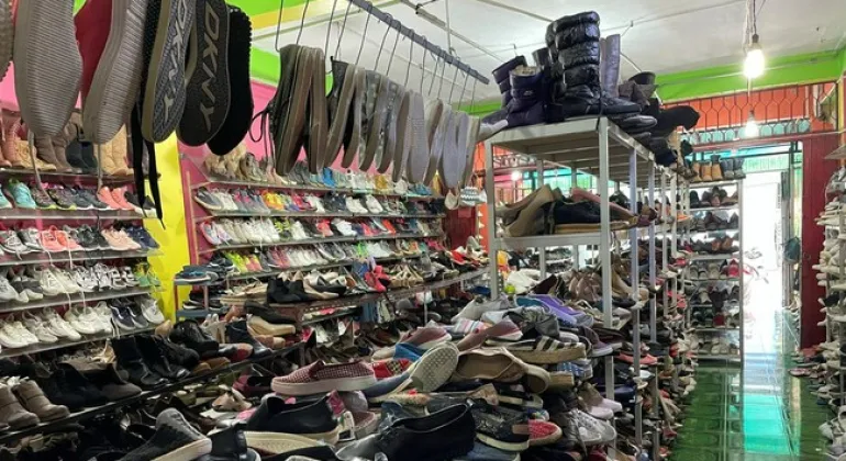 Kemenperin Usut Penyelundupan Sepatu Bekas Untuk Donasi dari Singapura