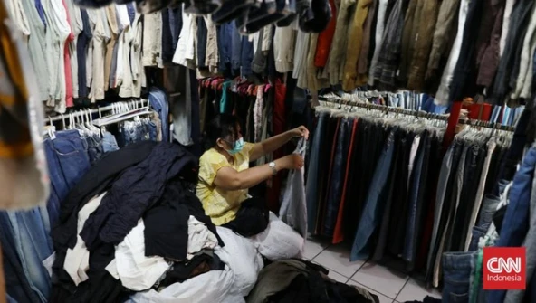 Importir Pakaian Bekas Terancam Pidana 5 Tahun dan Denda Rp5 M